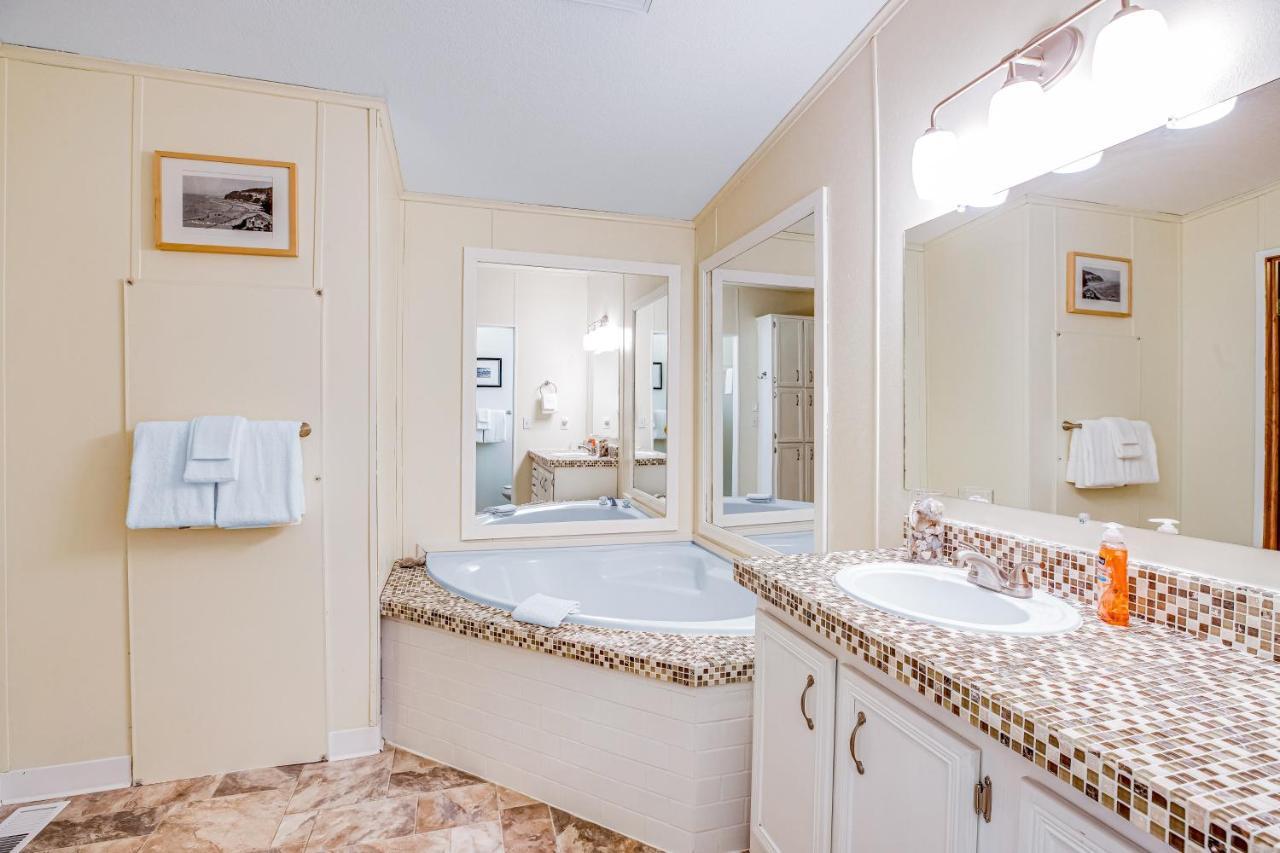 Doolittle Villa Netarts Bagian luar foto